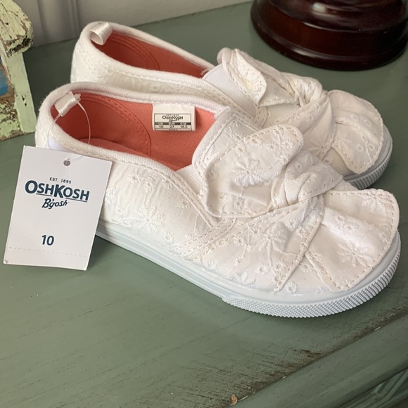 OSH KOSH- GIRLS- NWT - 11- white eyelet sneakers - Picture 4 of 4